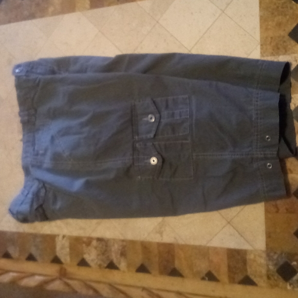 Gloria Vanderbilt Shorts Woman's size 8 - Picture 5 of 7